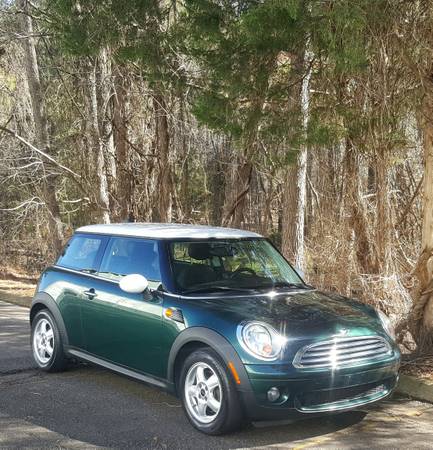 British Racing Green 2009 Mini Cooper/1 Owner/6 Speed for sale in Raleigh, NC – photo 6