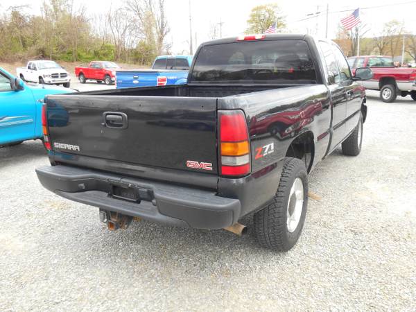 2005 GMC Sierra 1500 Ext Cab 143 5 WB 4WD SLE - - by for sale in York, PA – photo 3