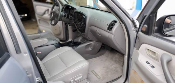 2001 Toyota Sequoia SR5 4X4 Clean Carfax Runs Great Fresh DE Inspected for sale in Newark, DE – photo 14