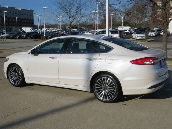 2017 Ford Fusion SE - - by dealer - vehicle automotive for sale in Akron, OH – photo 4