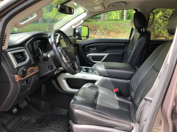 2016 Nissan Titan XD SL (Diesel) 4WD - Navigation, Clean title for sale in Kirkland, WA – photo 9