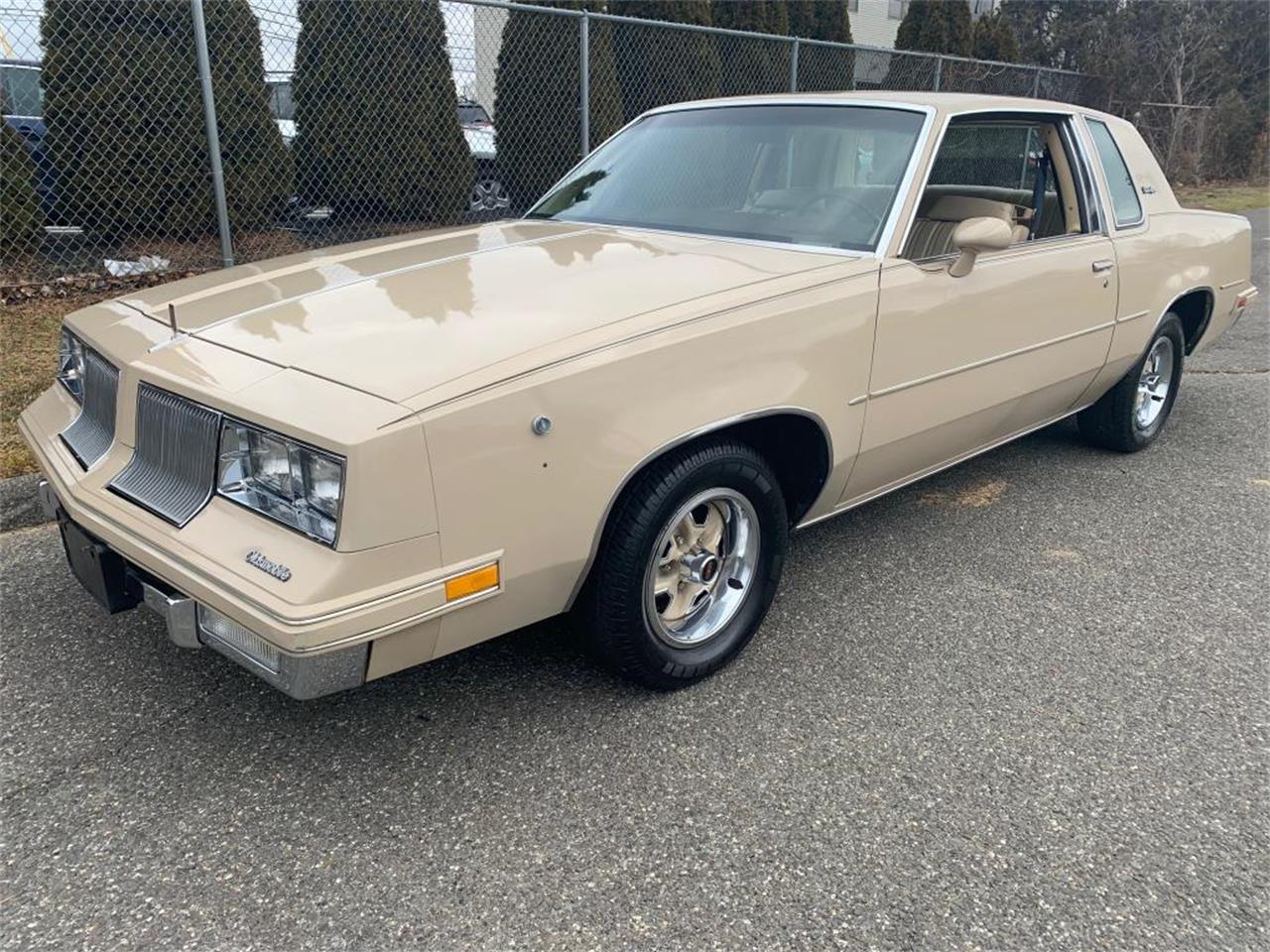 1981 Oldsmobile Cutlass Supreme for sale in Milford City, CT – photo 2