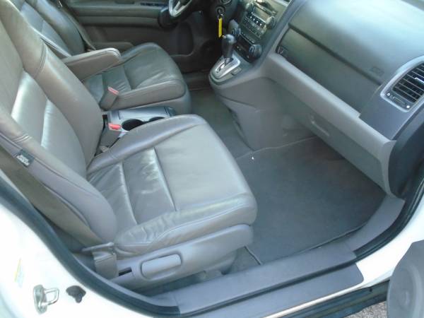2014 Toyota Highlander XLE AWD ( Seats 8 ) * DVD * GPS * Leather -... for sale in Hickory, IN – photo 17