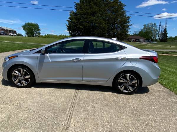 Hyundai Elantra Limited (low miles) for sale in Harrison, OH – photo 2