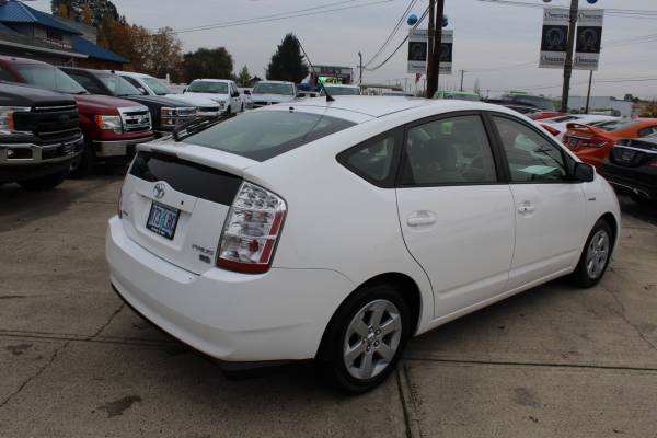 2007 Toyota PRIUS Coupe - cars & trucks - by dealer - vehicle... for sale in Hillsboro, OR – photo 5