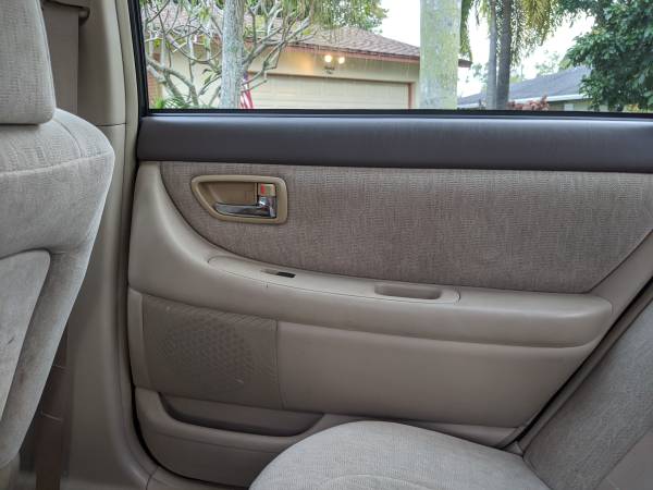 **SOLD** toyota Avalon 2000 Good Condition - cars & trucks - by... for sale in Lake Worth, FL – photo 13