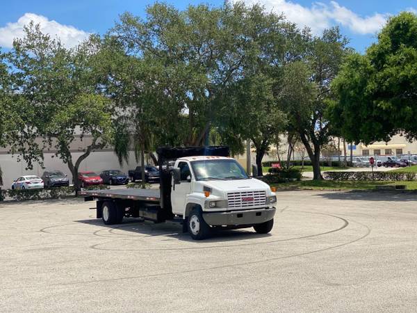 2005 GMC C5500 24 Foot Flatbed 8 1L Gas - - by for sale in West Palm Beach, FL – photo 20