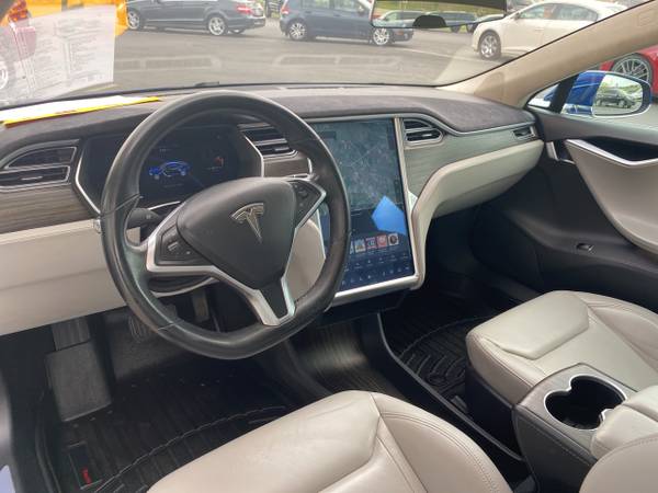 2015 Tesla Model S 70D - - by dealer - vehicle for sale in Dodgeville, WI – photo 12
