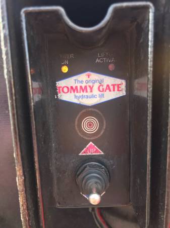 GMC truck Tommy lift gate, 92, 520 low miles - - by for sale in milwaukee, WI – photo 4