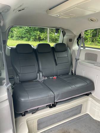 2008 Chrysler Town & Country Wheelchair Van - - by for sale in Newnan, GA – photo 12