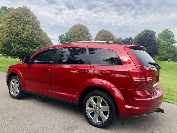 2010 Dodge Journey SXT*Clean CarFax* for sale in Beech Grove, IN – photo 3