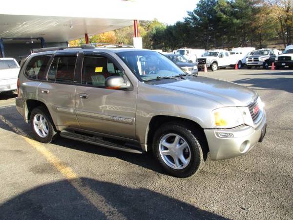 2002 GMC Envoy 4dr 4WD SLT - cars & trucks - by dealer - vehicle... for sale in south amboy, MA – photo 2