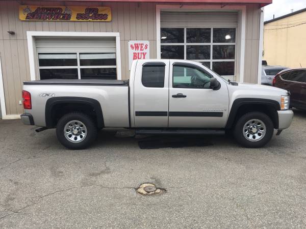 2009 Chevy Silverado LT, No Accidents, 3 Owners, Exc Service Histor for sale in Peabody, MA – photo 7