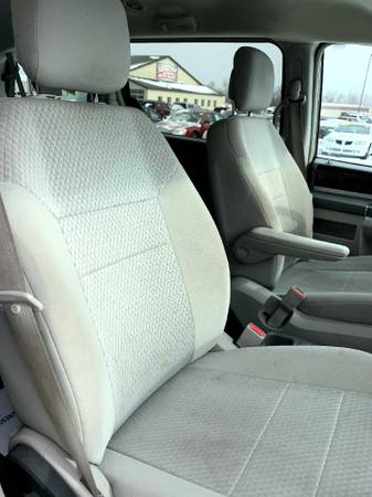 2010 Chrysler Town & Country 4dr Wgn Touring - - by for sale in Chesaning, MI – photo 7