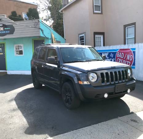 2015 Jeep Patriot Altitude Carfax Certified - cars & trucks - by... for sale in Red Bank, NJ – photo 3