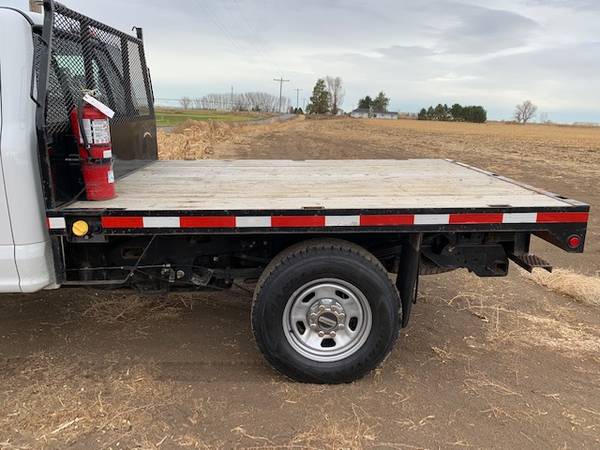 2019 Ford F350 4X4 Flat bed! LOW MILES! - cars & trucks - by dealer... for sale in Jerome, ID – photo 3