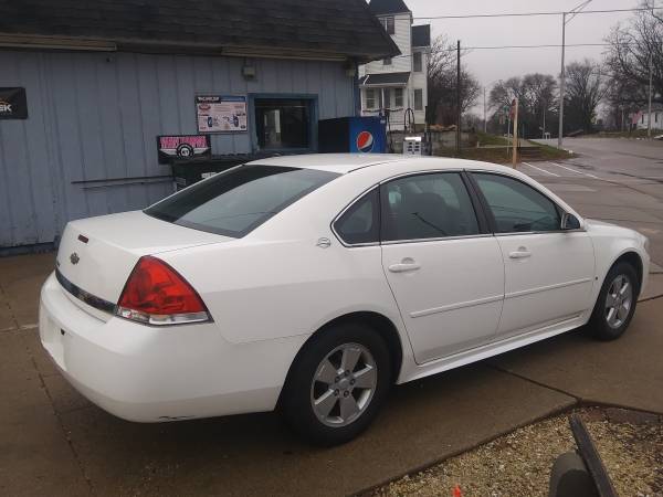 2009 Chevrolet Impala (REDUCED) - cars & trucks - by dealer -... for sale in Epworth, IA – photo 3