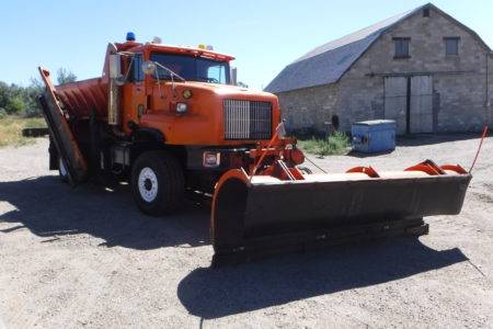 1998 International Paystar 5000 4 4 Sander Plow Truck - cars & for sale in Craig, CO – photo 2