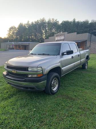 2001 Chevrolet 2500 - cars & trucks - by owner - vehicle automotive... for sale in Sevierville, TN – photo 2