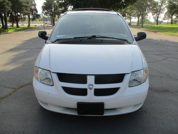 2002 Dodge Grand Caravan, FWD, auto, 6cyl, 3rd row, smog, SUPER... for sale in Sparks, NV – photo 3