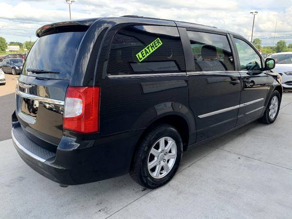 2012 Chrysler Town & Country 4dr Wgn Touring - cars & trucks - by... for sale in Chesaning, MI – photo 4