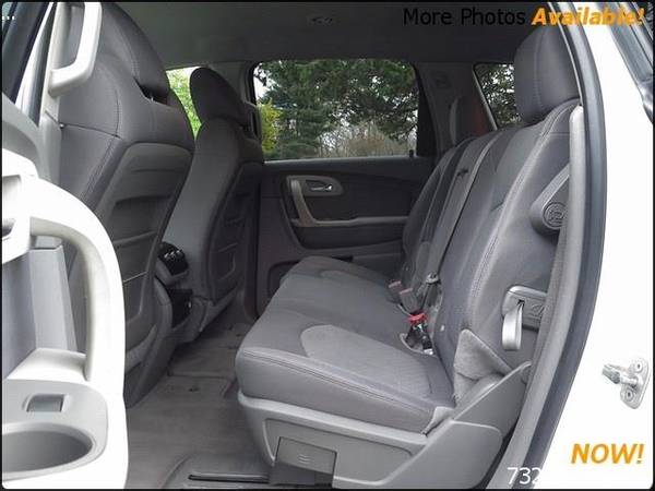 2009 *CHEVROLET* *TRAVERSE* *LS* *SUV* *8-PASSENGER* for sale in East Brunswick, PA – photo 17