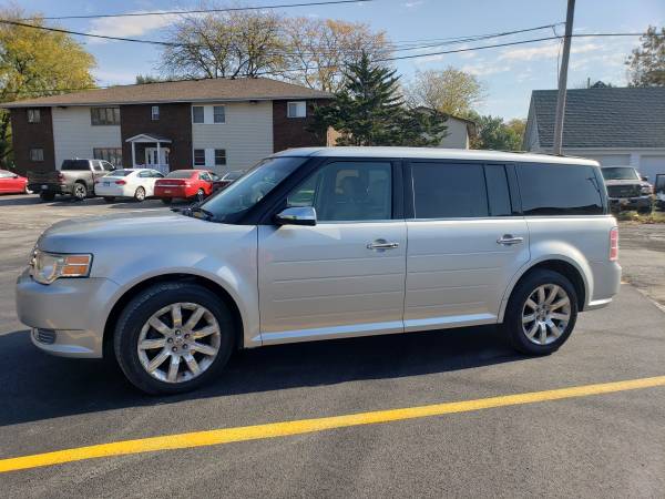 2009 Ford Flex Limited - cars & trucks - by owner - vehicle... for sale in Gibson City, IL – photo 2