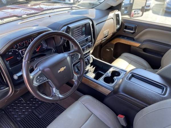 2015 Chevrolet Silverado 3500HD LTZ Crew Cab 4x4 Dually for sale in Rialto, CA – photo 11