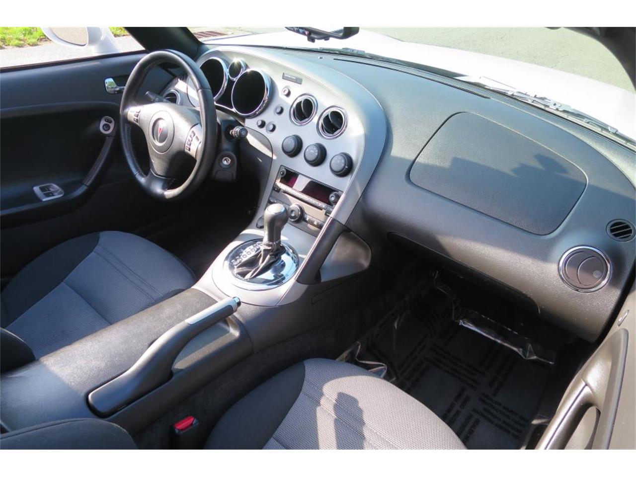 2009 Pontiac Solstice for sale in Milford City, CT – photo 19