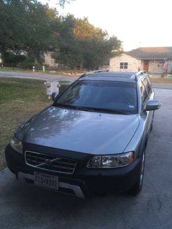Volvo XC70 AWD Wagon - cars & trucks - by owner - vehicle automotive... for sale in Wimberley, TX – photo 2