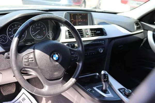 2014 BMW 3 Series 4dr Sdn 320i RWD /CLEAN CARFAX/ Financing Available for sale in Tucson, AZ – photo 10
