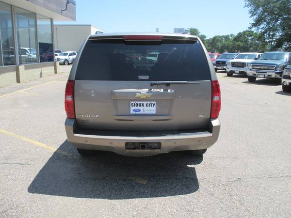 2007 Chevrolet Tahoe LTZ 4WD for sale in Sioux City, IA – photo 4