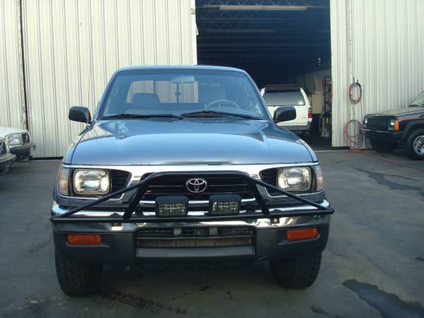 1997 TOYOTA TACOMA 4X4 V6 MANAUL 5 SPEED!!! 4WD!! - cars & trucks -... for sale in Los Angeles, CA – photo 2
