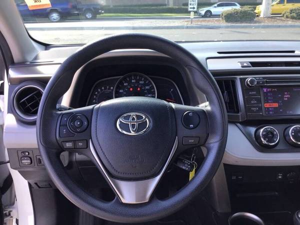 2013 Toyota RAV4 LE AWD! 4 CYL! LOW MILES! LEATHER! BACK UP for sale in Chula vista, CA – photo 17