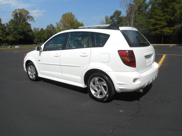 2008 PONTIAC VIBE / TRUE 1 OWNER CAR / LOADED / SUPER CLEAN! for sale in Highland Park, IL – photo 5