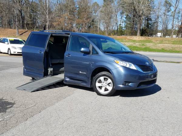 WHEELCHAIR ACCESSIBLE SIDE ENTRY TOYOTA VAN! - - by for sale in Shelby, NC – photo 7