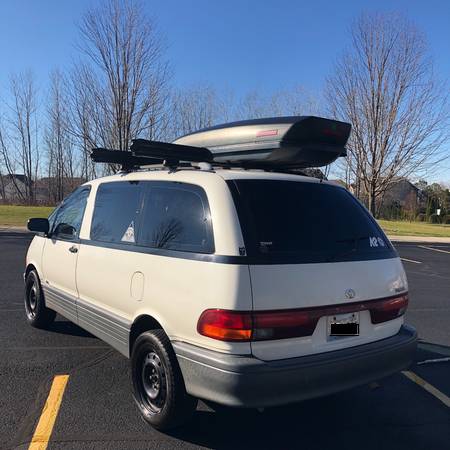 TOYOTA PREVIA DX ALL-TRAC AWD SKI ADVENTURE VAN - cars & trucks - by... for sale in Lake In The Hills, IL – photo 4