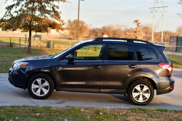 2015 Subaru Forester 2.5i Limited AWD 4dr Wagon 32,422 Miles - cars... for sale in Omaha, NE – photo 4