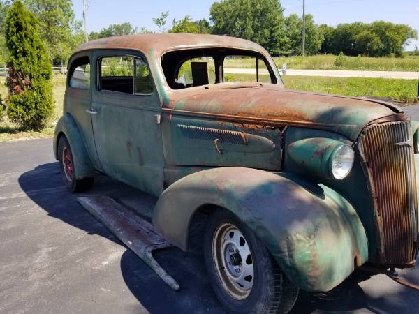 1937 Chevy Deluxe roller (complete) for sale in De Pere, WI – photo 15