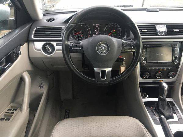 2013 Volkswagen Passat 4dr Sdn 2.5L Auto SE w/Sunroof PZEV Guaranteed for sale in Brooklyn, NY – photo 12
