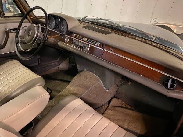 1967 Mercedes-Benz 300SE Sunroof - cars & trucks - by owner -... for sale in Shoemakersville, PA – photo 21