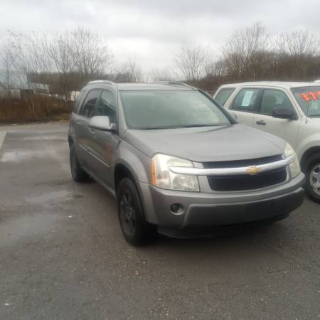 CHEVY EQUINOX. RUNS GREAT! - cars & trucks - by dealer - vehicle... for sale in Massillon, OH – photo 2