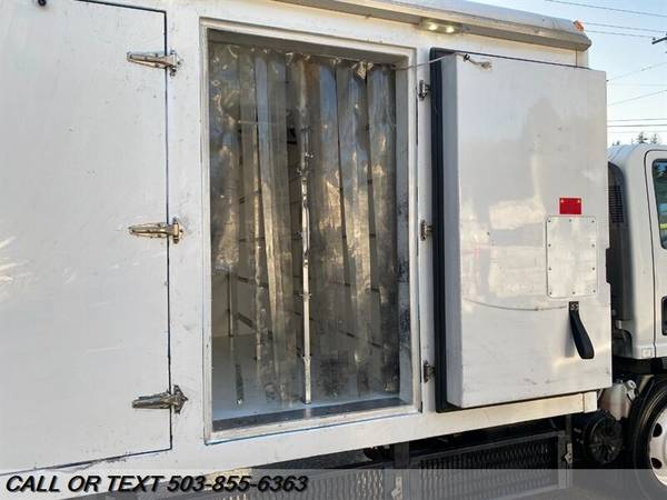 2013 ISUZU NPR HD GAS Reefer/Refrigerated, Cooler, Clean title! for sale in Portland, OR – photo 11