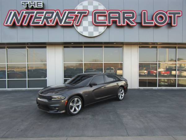 2018 *Dodge* *Charger* *SXT Plus RWD* Pitch Black Cl - cars & trucks... for sale in Omaha, NE