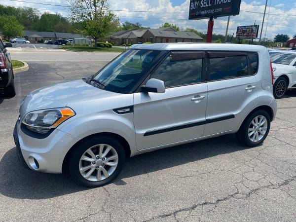 2012 Kia Soul Base 4dr Crossover 6A - - by dealer for sale in West Chester, OH – photo 12