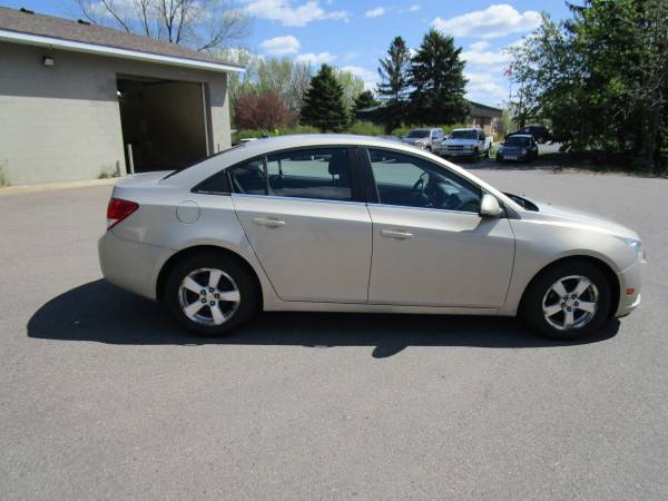 2011 chevrolet Cruze - - by dealer - vehicle for sale in Montrose, MN – photo 2