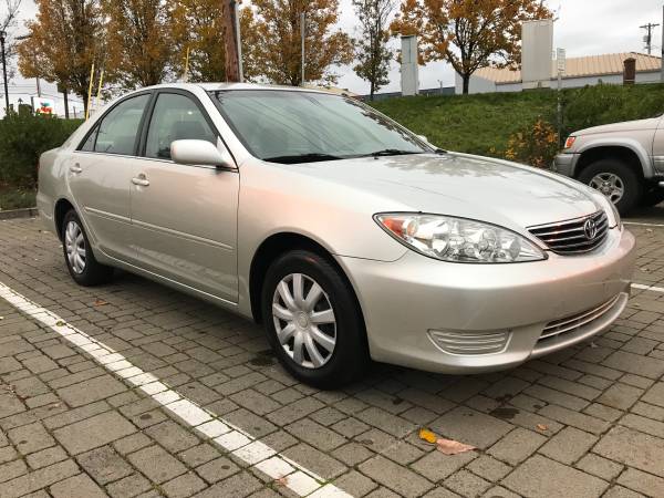 2005 Toyota Camry 50k miles Clean - cars & trucks - by owner -... for sale in Portland, OR – photo 4