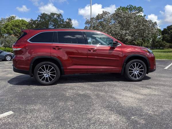 2017 Toyota Highlander SE AWD All Wheel Drive SKU:HS449917 - cars &... for sale in Fort Myers, FL – photo 6