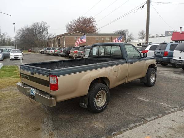 RARE FIND! 1993 TOYOTA T-100 4X4 8-FOOT BED STANDARD SHIFT 197K... for sale in Tulsa, OK – photo 2