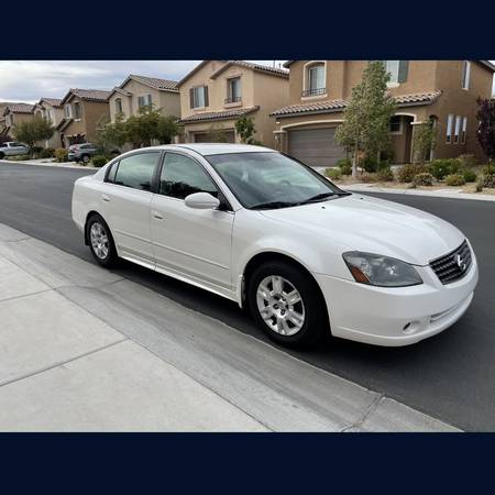 2006 Nissan Altima 3, 800 OR BEST OFFER for sale in Las Vegas, NV – photo 5